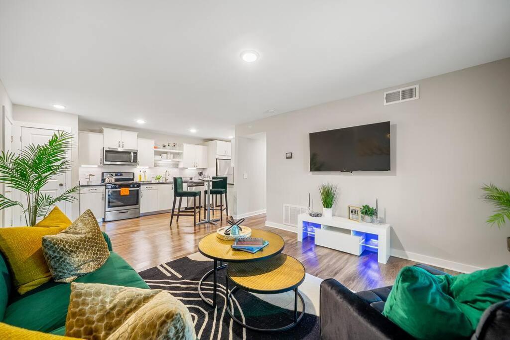 High-End On A Budget At Truist Park Atlanta Esterno foto