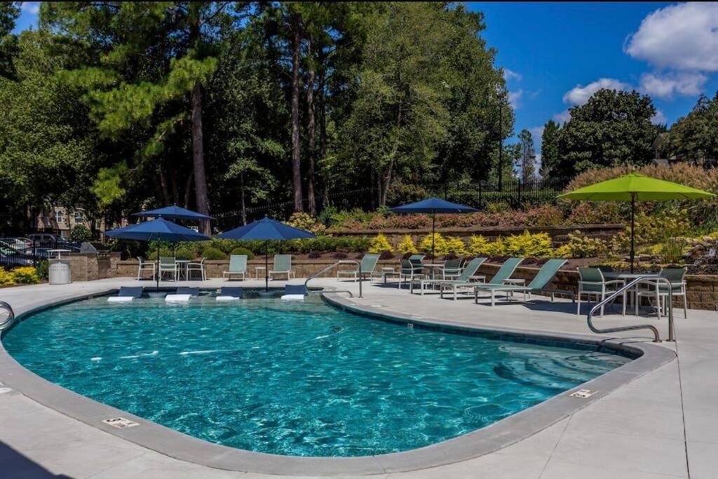 High-End On A Budget At Truist Park Atlanta Esterno foto
